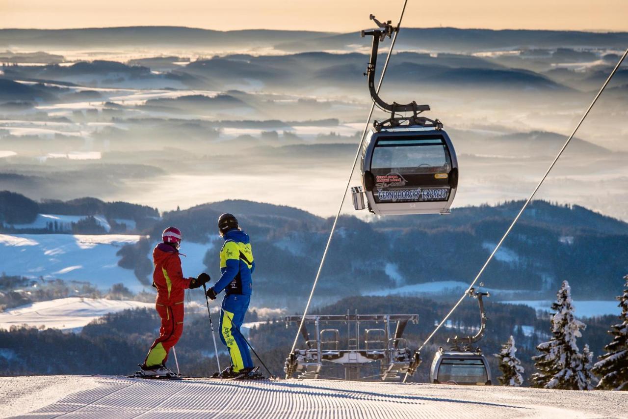 Čtyřicítka na Šťastném kopci Cerný Dul Exterior foto