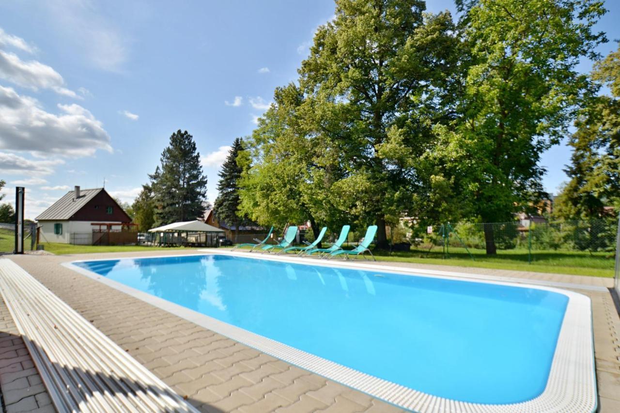 Čtyřicítka na Šťastném kopci Cerný Dul Exterior foto